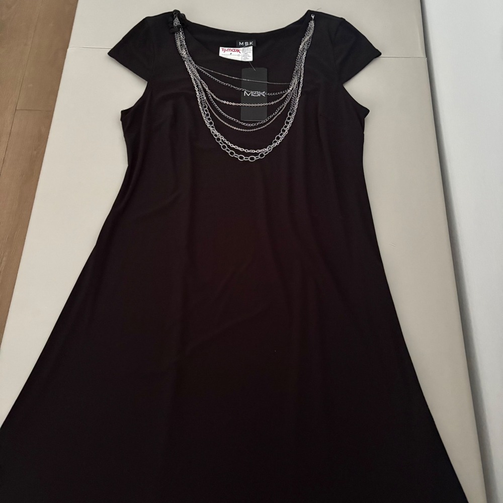 MSK Black Cap Sleeve A-Line Dress w/ Silver Chain Neckline Womens 16 Officewear